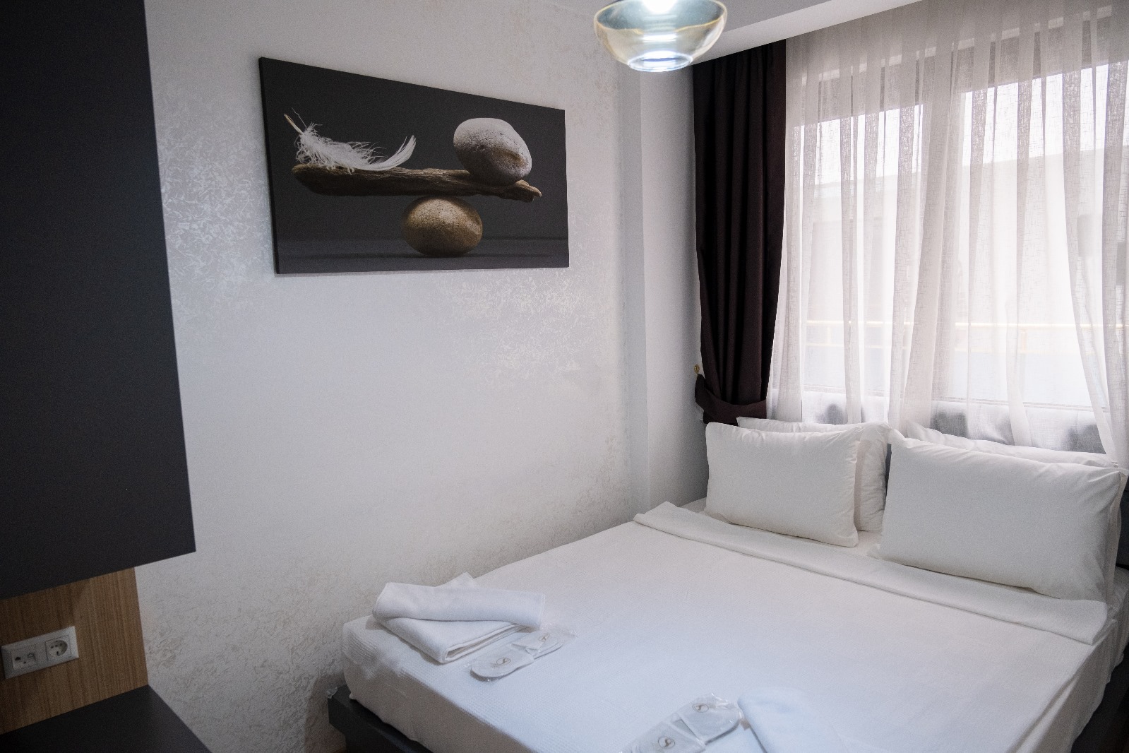 DELUXE SUİTE  (1+1) ODA MÜSAİTLİĞİMİZ BULUNMAMAKTADIR