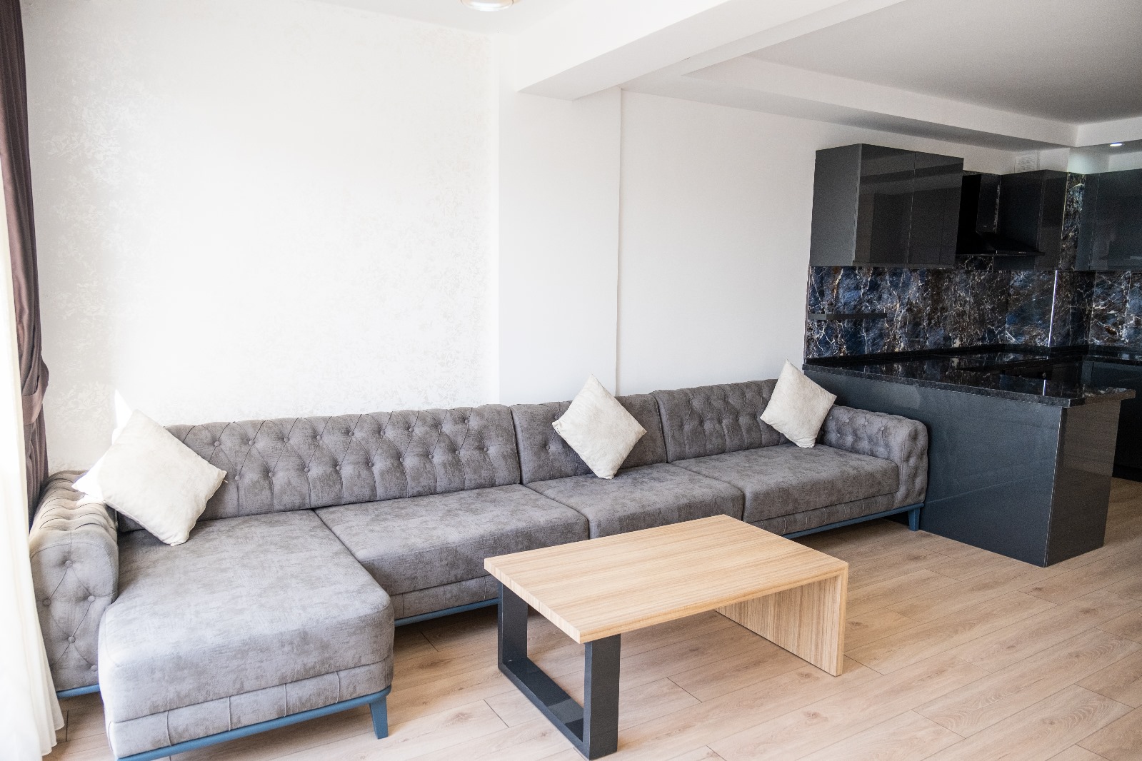 DELUXE SUİTE  (1+1) ODA MÜSAİTLİĞİMİZ BULUNMAMAKTADIR